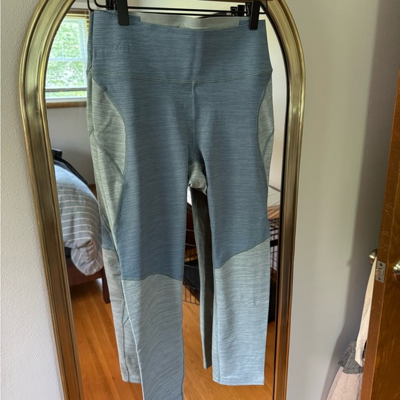 Outdoor voices tech sweat 3/4 leggings - Picture 2 of 5